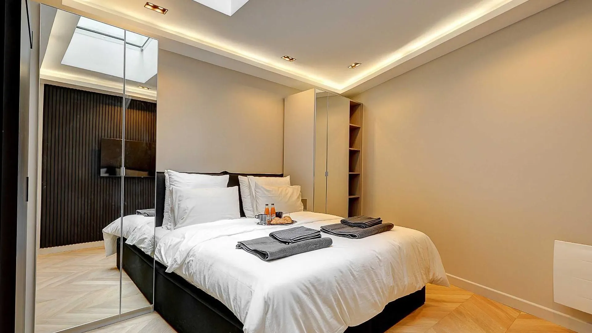 Elegant Apartment With Ac - 3Br-10P- Le Marais Paris