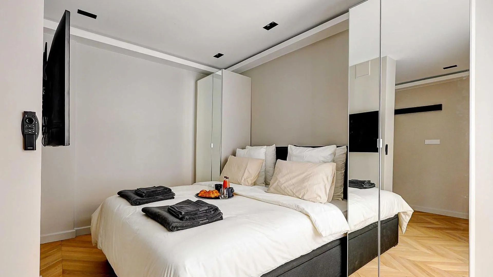 Elegant Apartment With Ac - 3Br-10P- Le Marais Paris