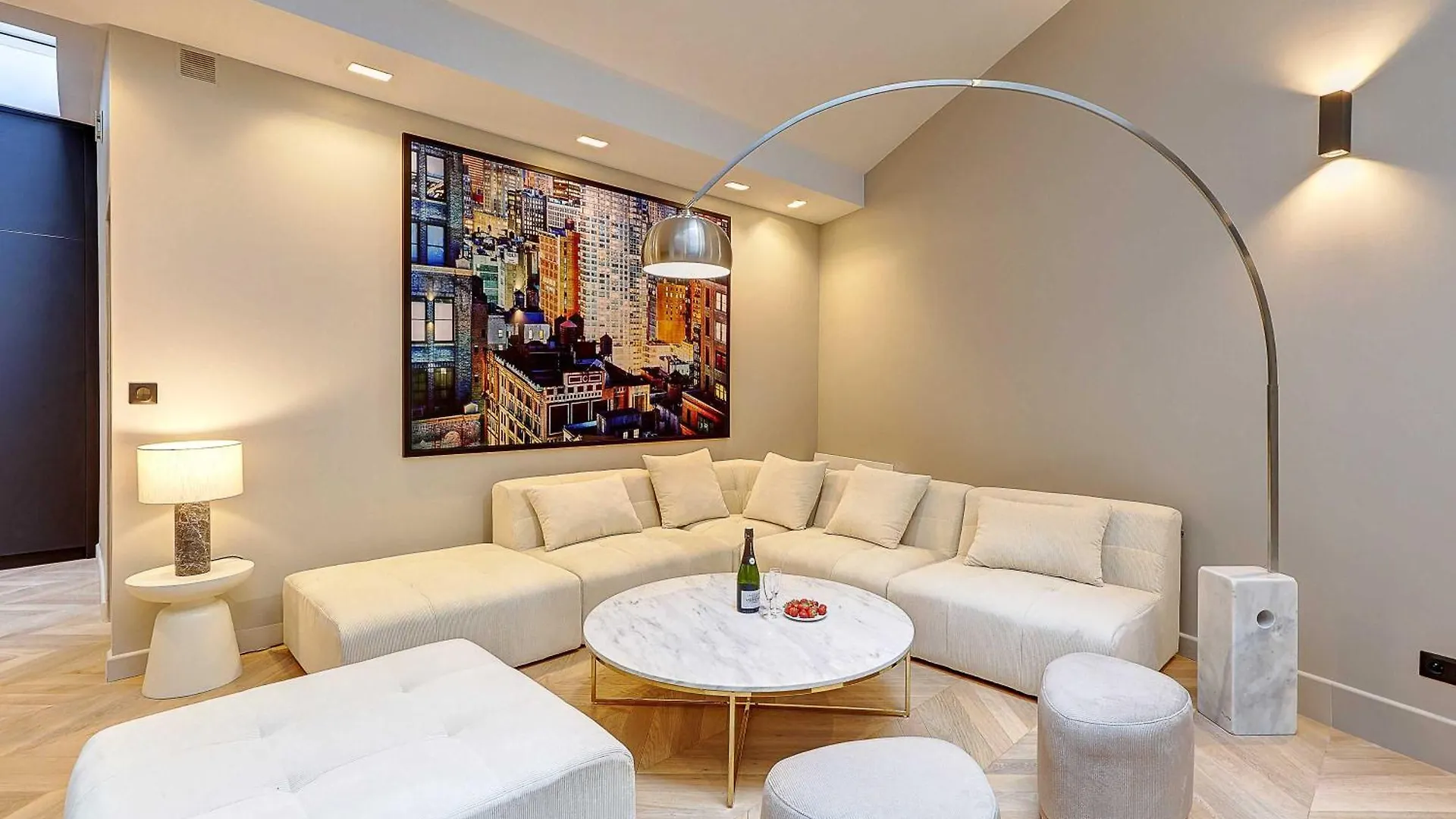 Elegant Apartment With Ac - 3Br-10P- Le Marais location