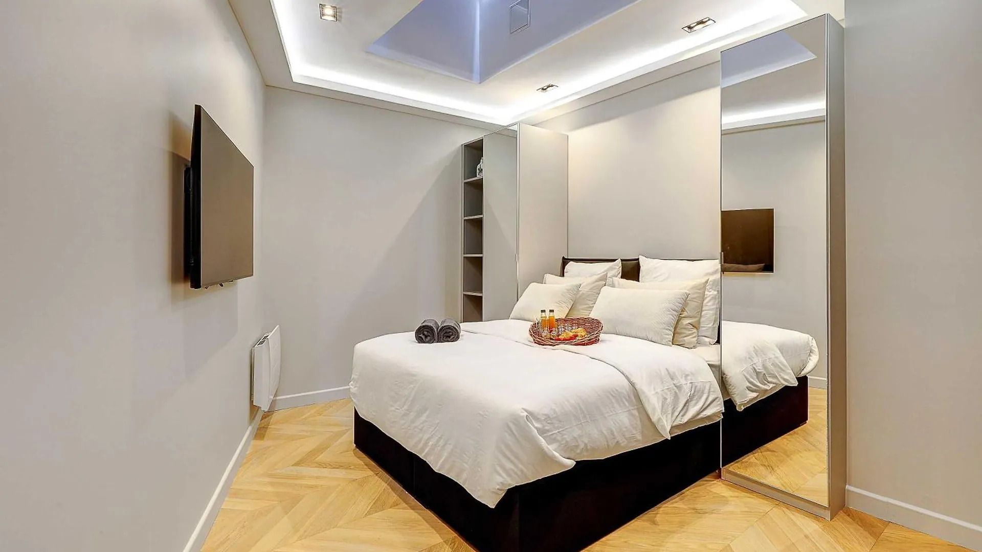 Elegant Apartment With Ac - 3Br-10P- Le Marais Paris 0*,  France